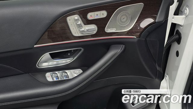 Mercedes-Benz GLE-Class 2026 — photo 19