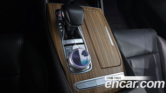 Kia K9 2022 — photo 9