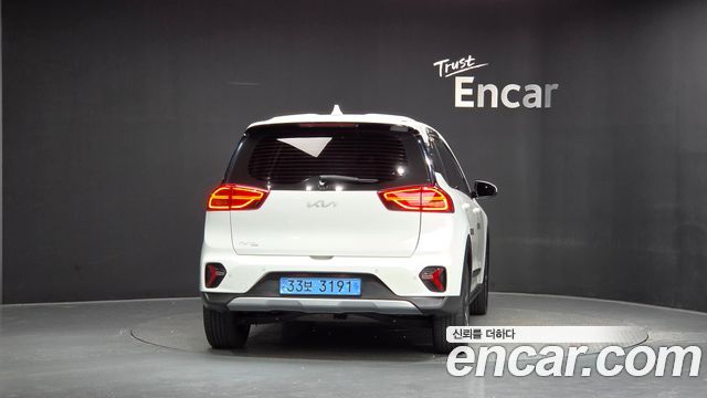 Kia Niro 2023 — photo 4