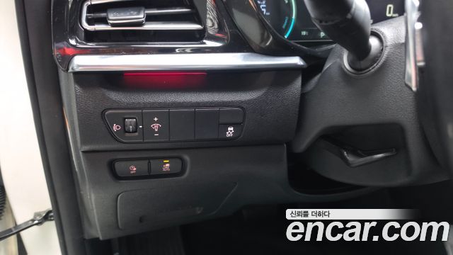 Kia Niro 2023 — photo 29