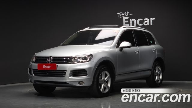 Volkswagen Touareg 2014 — photo 1