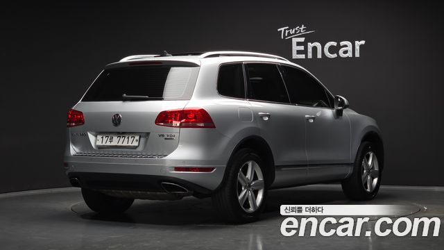 Volkswagen Touareg 2014 — photo 2