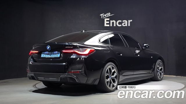 BMW i4 2023 — photo 2