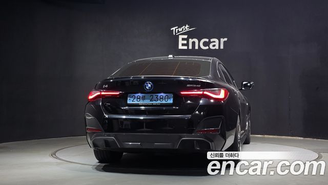 BMW i4 2023 — photo 4