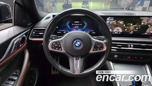 BMW i4 2023 — photo 19