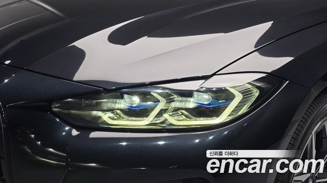 BMW i4 2023 — photo 8