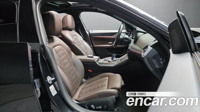 BMW i4 2023 — photo 16