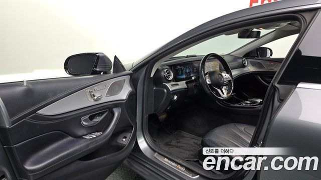 Mercedes-Benz CLS-Class 2019 — photo 13