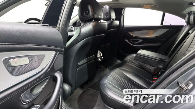 Mercedes-Benz CLS-Class 2019 — photo 17