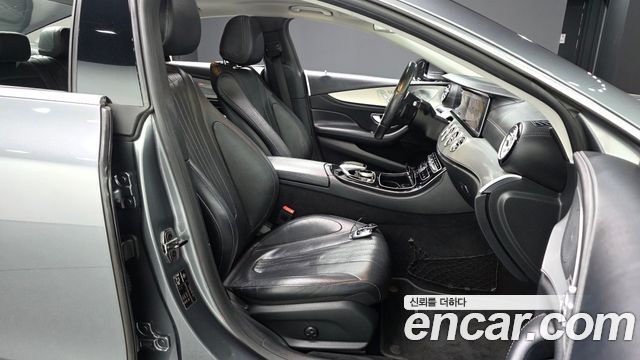 Mercedes-Benz CLS-Class 2019 — photo 16