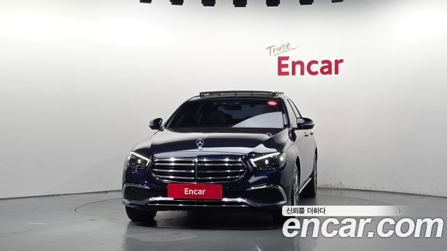 Mercedes-Benz E-Class 2021 — photo 3