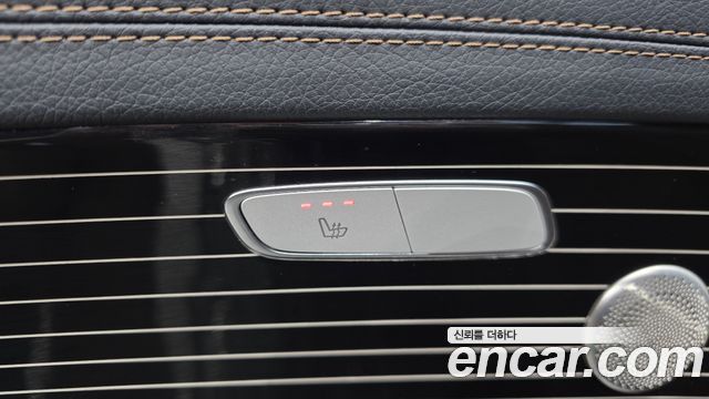 Mercedes-Benz E-Class 2021 — photo 30