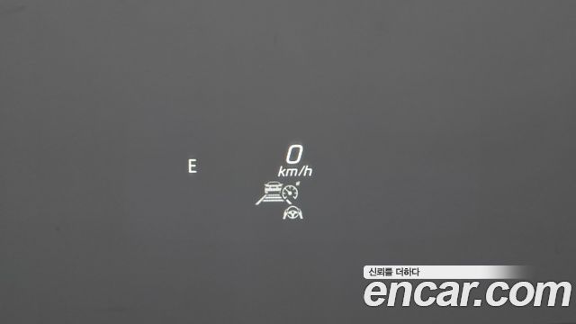 Mercedes-Benz E-Class 2021 — photo 31