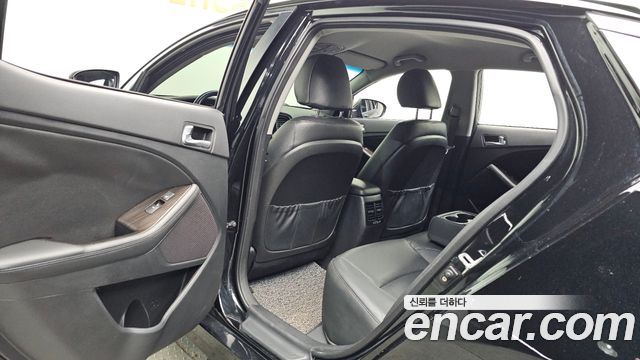 Kia K5 2015 — photo 11