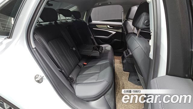 Audi A6 2023 — photo 17
