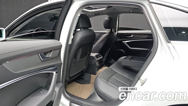 Audi A6 2023 — photo 18