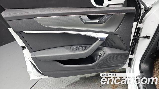 Audi A6 2023 — photo 14