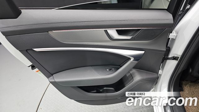 Audi A6 2023 — photo 15
