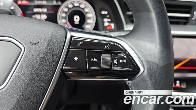 Audi A6 2023 — photo 32