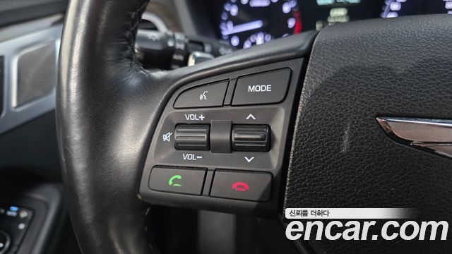 Genesis G80 2019 — photo 24