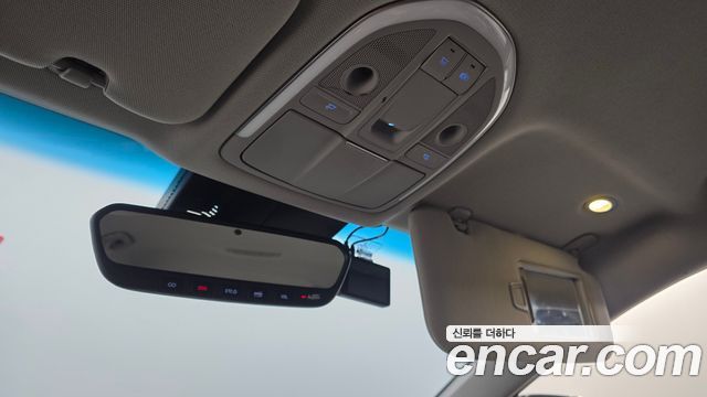 Genesis G80 2019 — photo 29