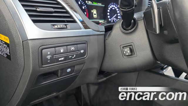 Genesis G80 2019 — photo 30
