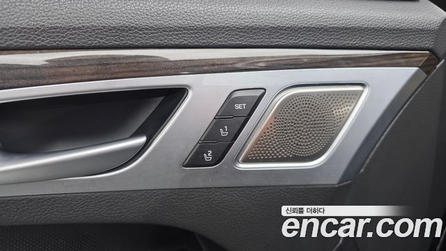 Genesis G80 2019 — photo 34