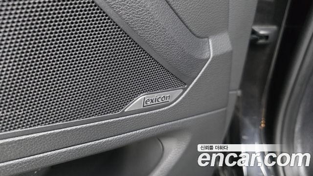 Genesis G80 2019 — photo 35