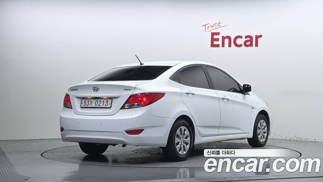 Hyundai Accent 2016 — photo 2