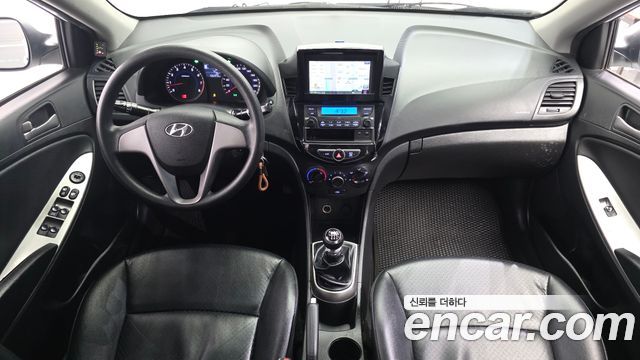 Hyundai Accent 2016 — photo 10