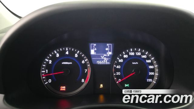 Hyundai Accent 2016 — photo 11