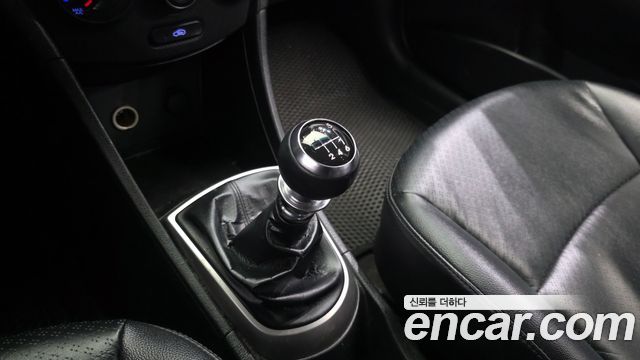 Hyundai Accent 2016 — photo 12