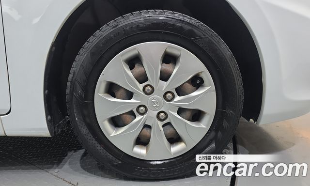 Hyundai Accent 2016 — photo 7