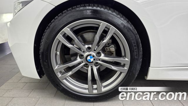 BMW 3-Series 2018 — photo 5
