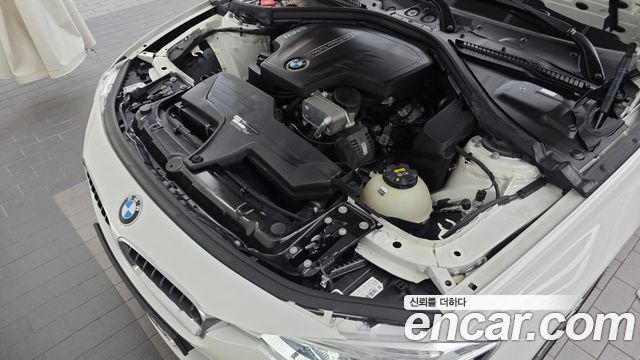BMW 3-Series 2018 — photo 6