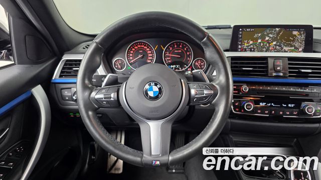 BMW 3-Series 2018 — photo 19