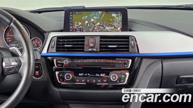 BMW 3-Series 2018 — photo 20