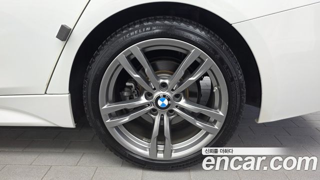 BMW 3-Series 2018 — photo 7