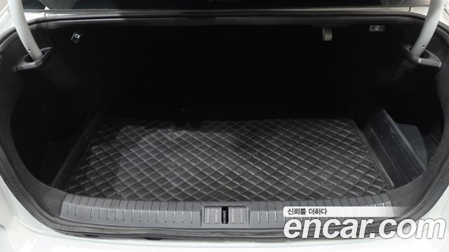 Volkswagen Passat 2022 — photo 25