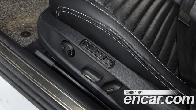 Volkswagen Passat 2022 — photo 31