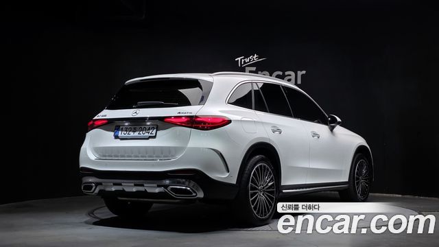 Mercedes-Benz GLC-Class 2023 — photo 2