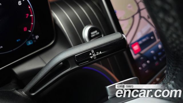 Mercedes-Benz GLC-Class 2023 — photo 12