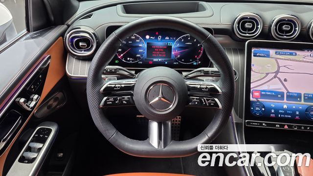 Mercedes-Benz GLC-Class 2023 — photo 19