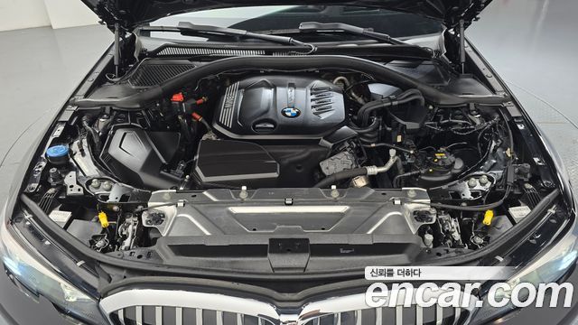 BMW 3-Series 2021 — photo 6