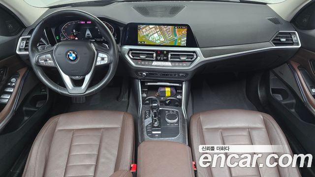 BMW 3-Series 2021 — photo 10