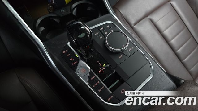 BMW 3-Series 2021 — photo 12