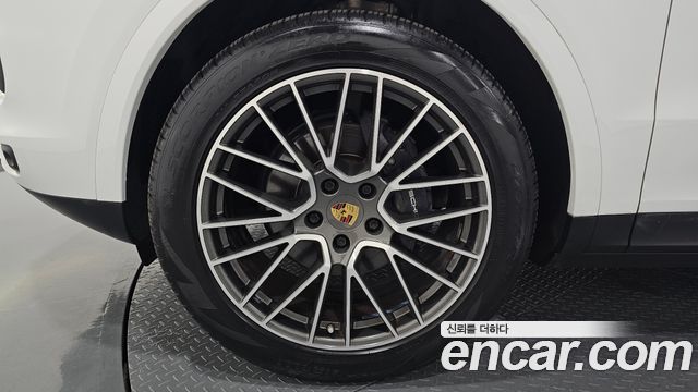 Porsche Cayenne 2020 — photo 5