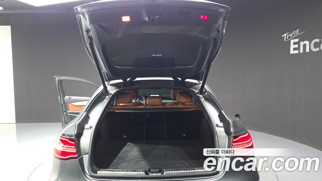 Mercedes-Benz GLC-Class 2018 — photo 24