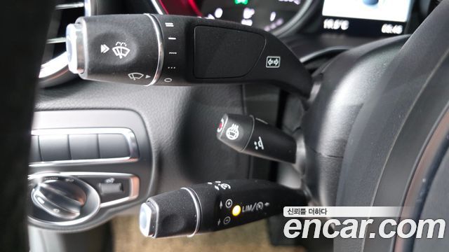 Mercedes-Benz GLC-Class 2018 — photo 28