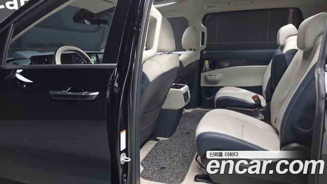 Kia Canival 2025 — photo 18